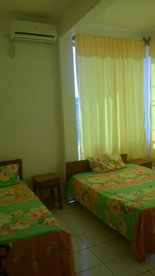 Hotel Alma Trinidad Bagian luar foto